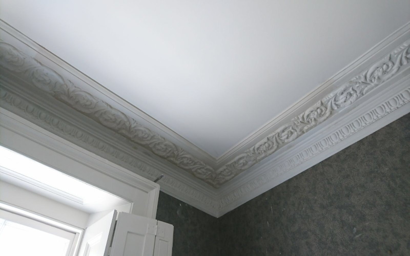 Ornate decorative coving corner in Dundee